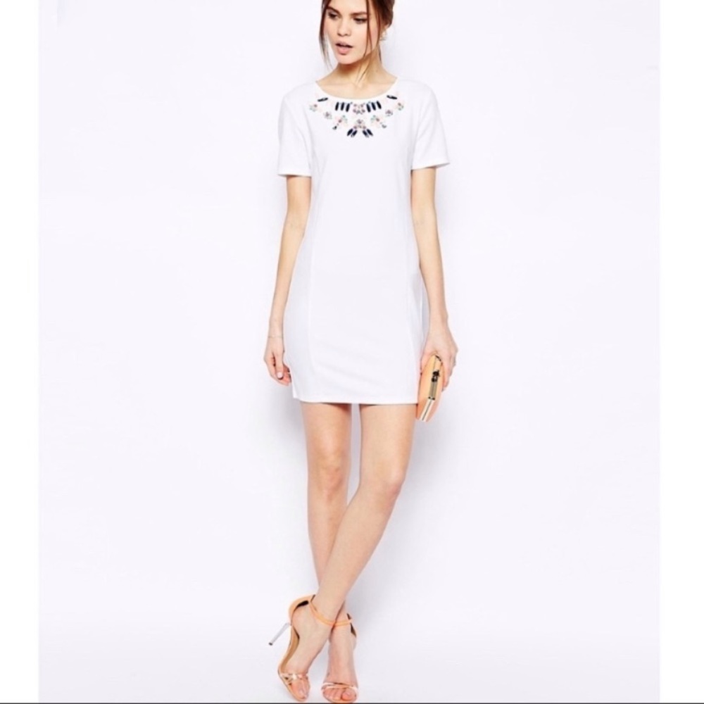 ✨Lipsy Shift Dress Cocktail Embellished Neckline✨